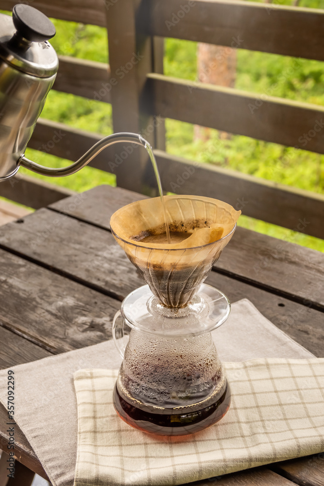 本格的に楽しむコーヒー　Authentic coffee to enjoy outdoors