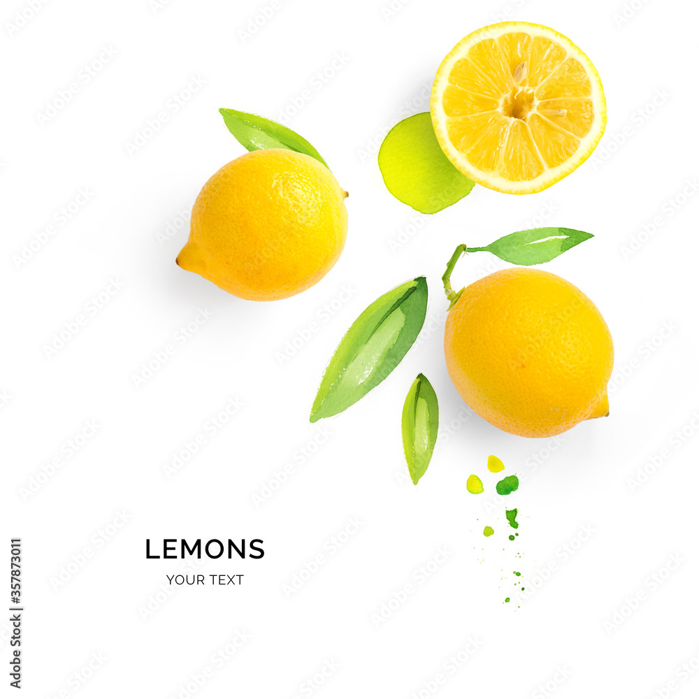 水彩背景上柠檬的创意布局。平面布置。食物概念。