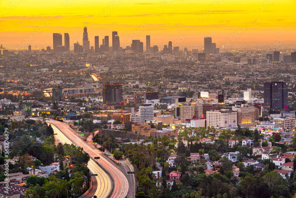 美国加利福尼亚州洛杉矶市中心城市天际线