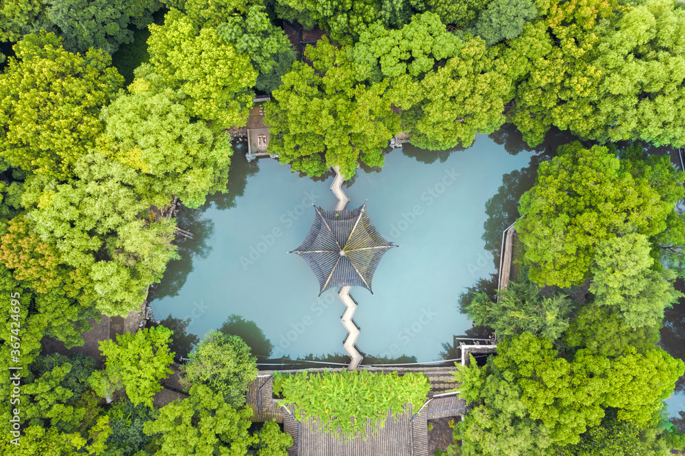 古代传统园林的空中，中国苏州园林。