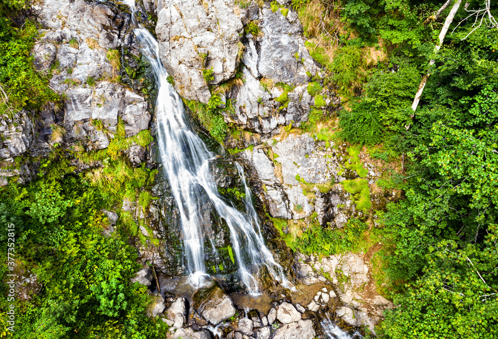 德国黑森林山脉的Todtnau瀑布