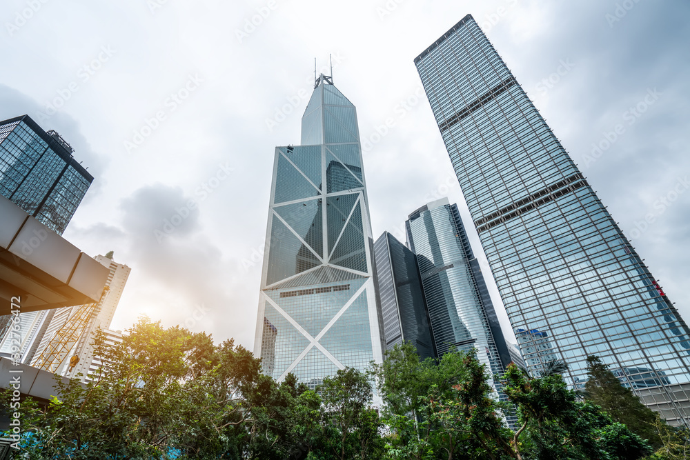 香港街景与摩天大楼玻璃