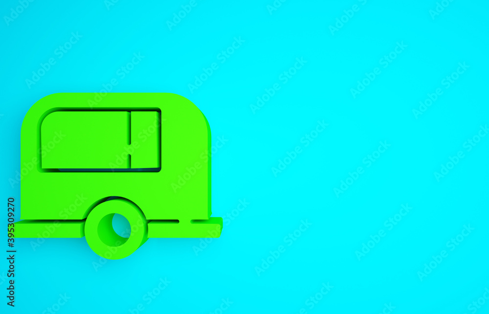 绿色房车露营拖车图标隔离在蓝色背景上。旅行移动房屋、房车、家庭露营车
