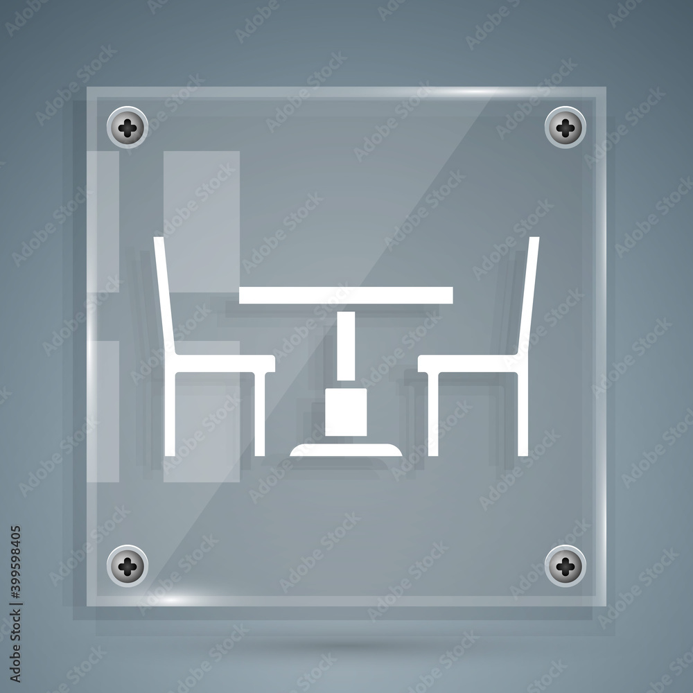 白色木桌，灰色背景上有椅子图标。方形玻璃面板。矢量。