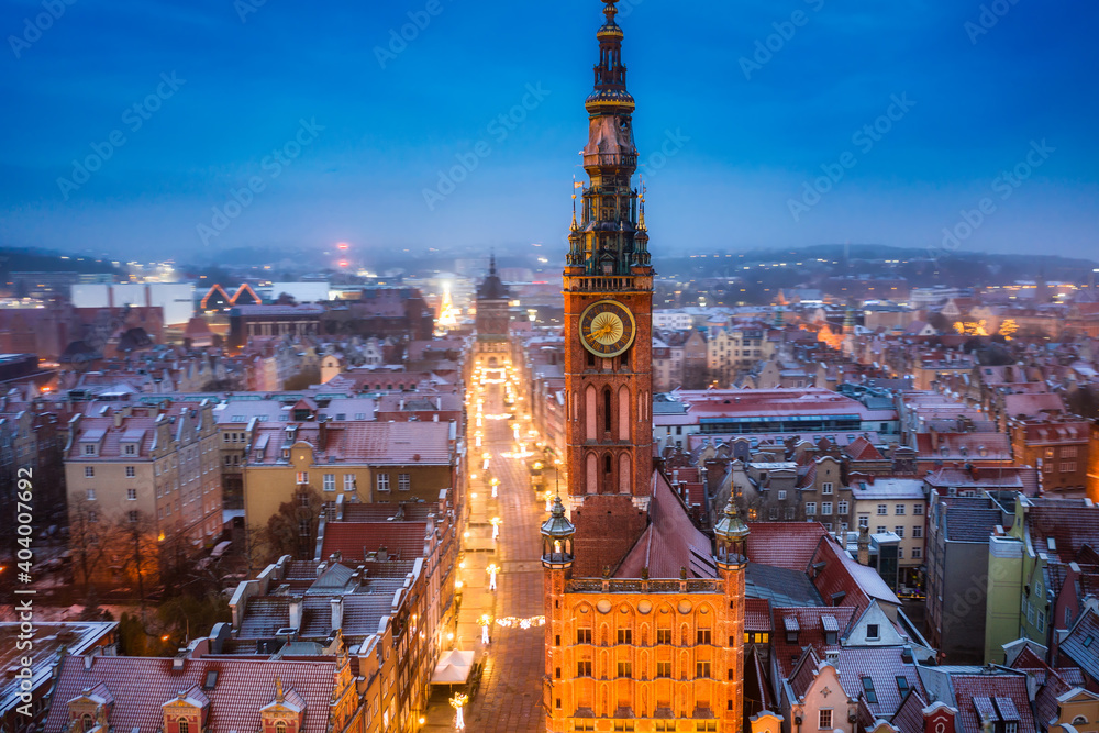 波兰黎明时分格但斯克美丽的老市政厅