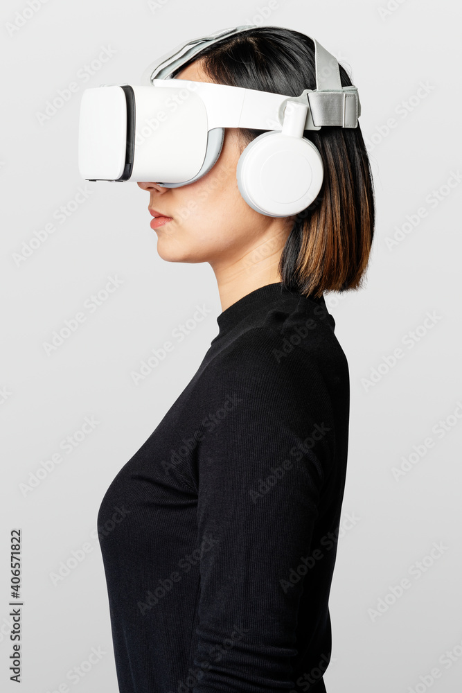 虚拟现实眼镜智能技术中的女性