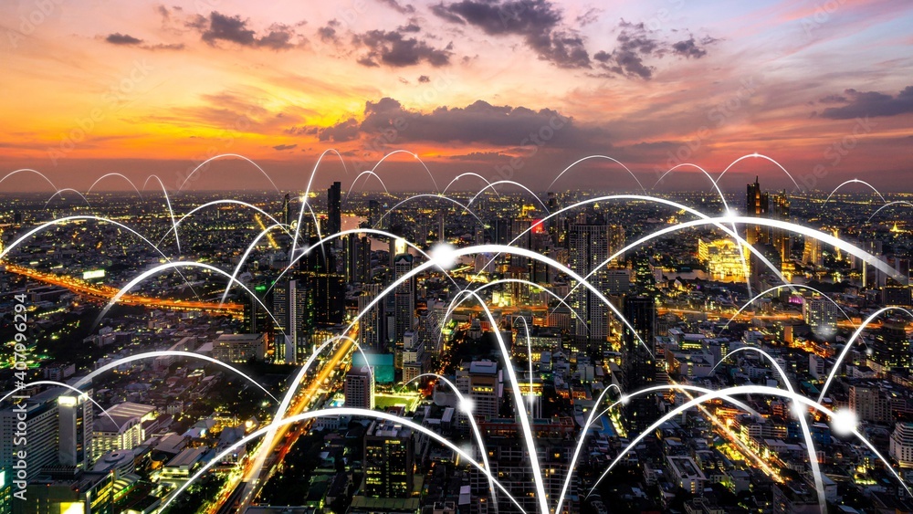全球化智慧数字城市抽象图形展示连接网络。未来概念
