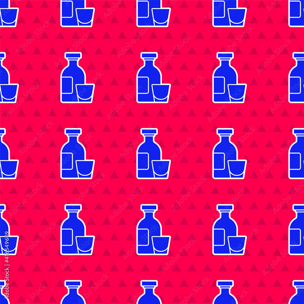 蓝色酒精饮料朗姆酒瓶和玻璃图标在红色背景上隔离无缝图案。矢量。