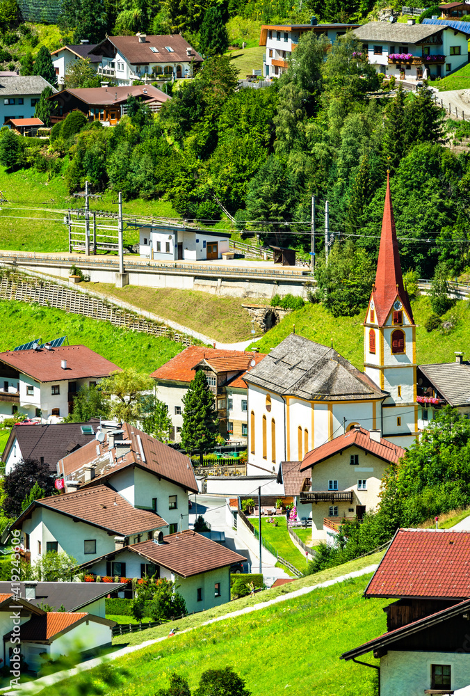 奥地利阿尔卑斯山圣乔多克布伦纳教区教堂