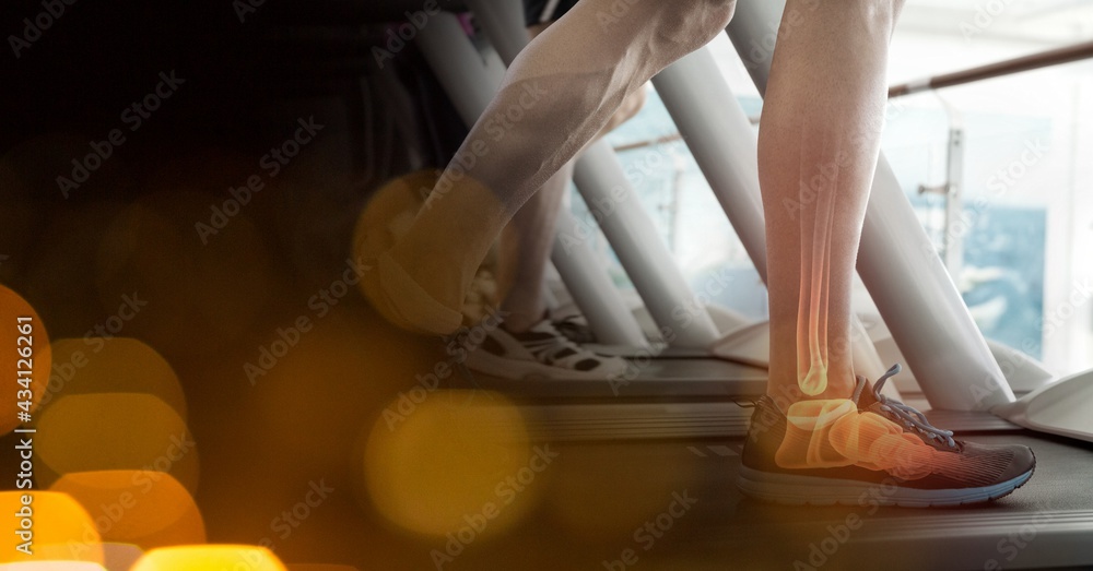 在跑步机上跑步的人的组成，腿骨可见，有光点