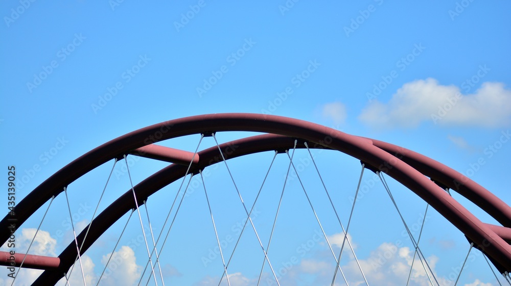 蓝天之桥