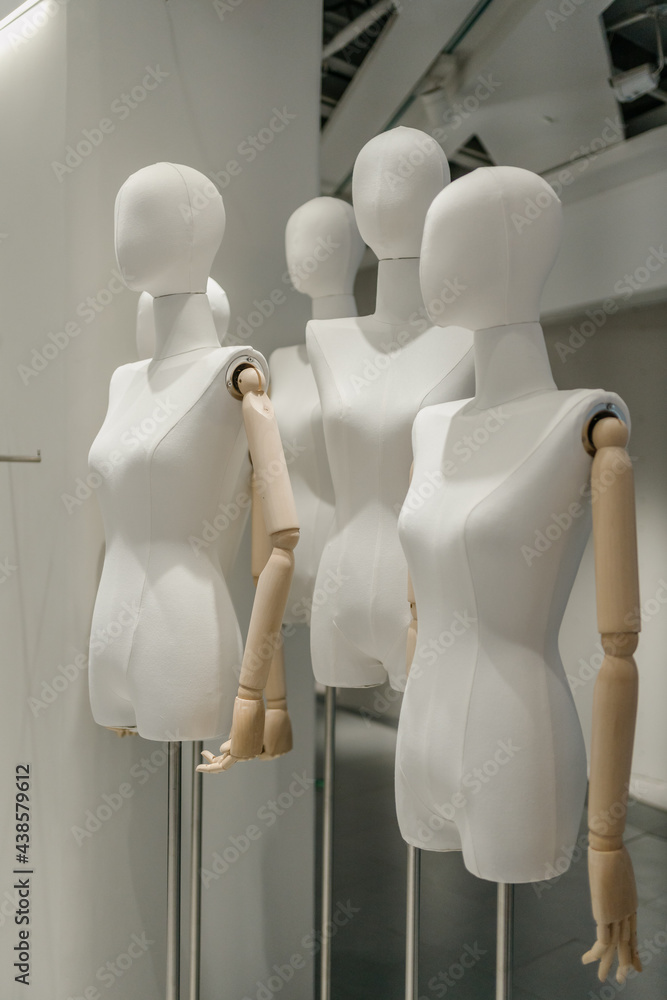 商场里的人体模型