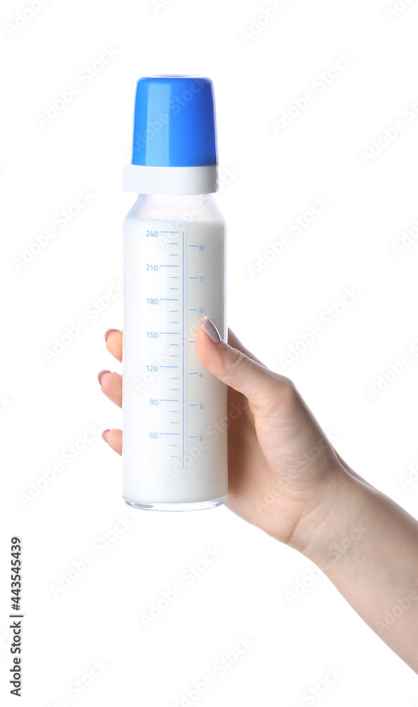 女性手持白色背景婴儿奶瓶
