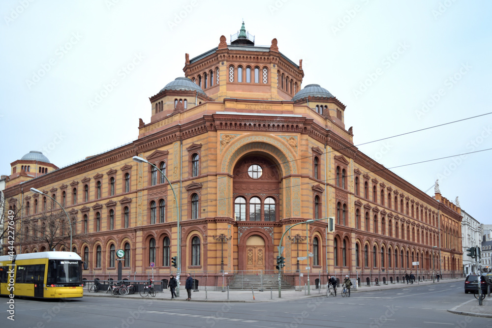 Kaiserliche Postfuhramt (Imperial Mail Delivery Office) - Oranienburger Straße / Tucholskystraße, Sp