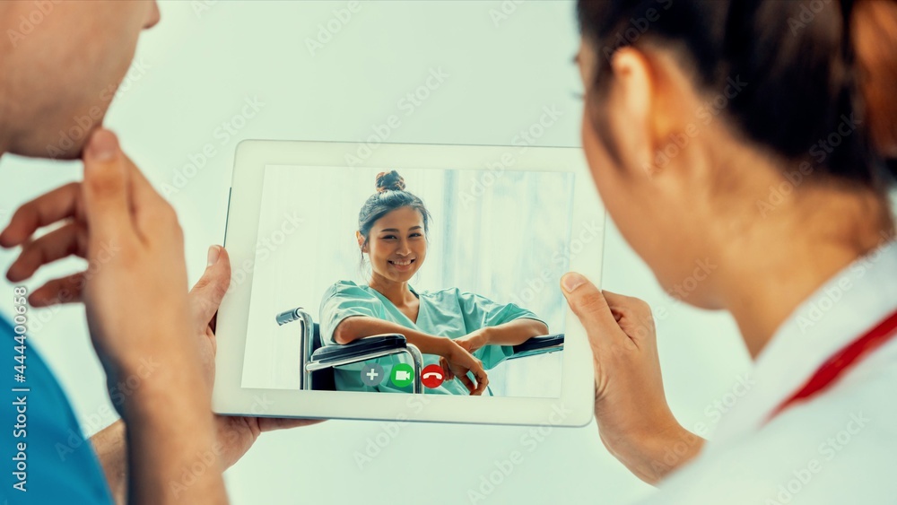 医生远程医疗服务虚拟患者健康医疗聊天在线视频。远程医生hea