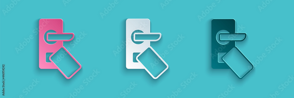 带无线技术的剪纸数字门锁，用于蓝色背景上隔离的解锁图标。Do
