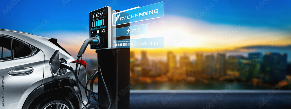 可持续生产的替代绿色能源概念中的电动汽车充电站
