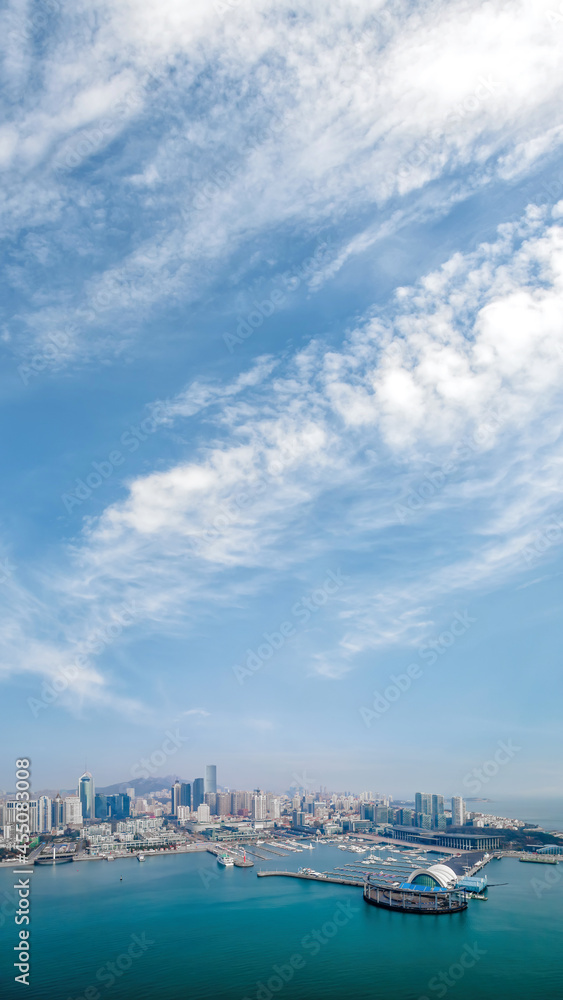 航拍青岛浮山湾建筑景观天际线