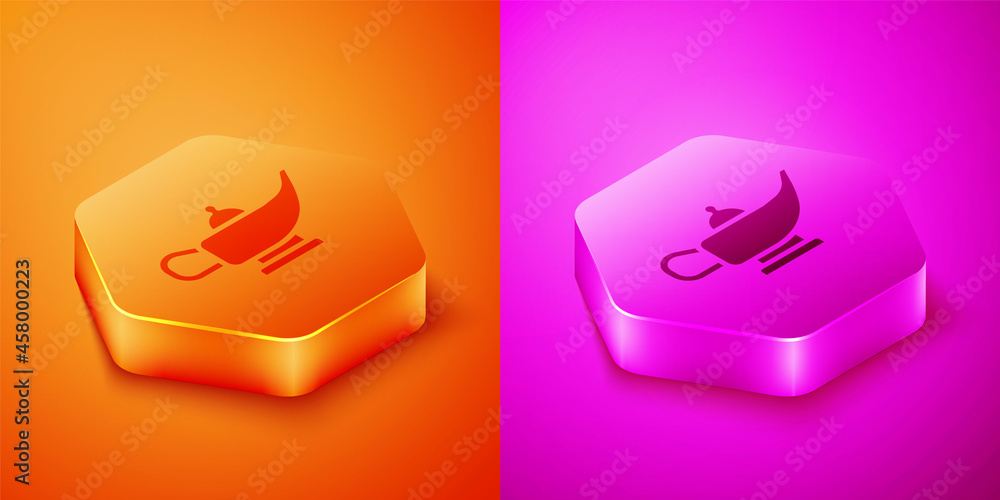等距魔术灯或阿拉丁灯图标隔离在橙色和粉色背景上。精神灯用于