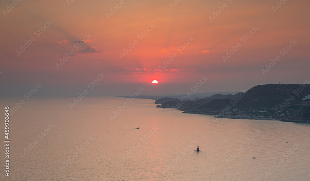 土耳其地中海阿拉尼亚美丽的日落