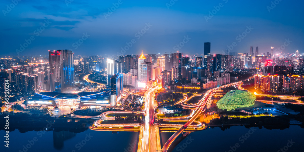 中国辽宁省沈阳市盛京剧院和浑河沿岸城市建筑鸟瞰图