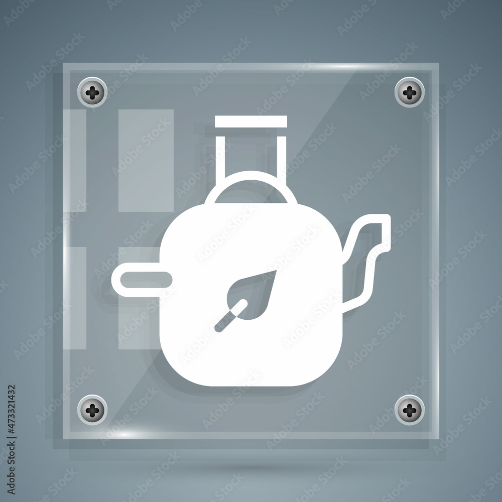 白色茶壶，灰色背景上有叶子图标。方形玻璃面板。矢量