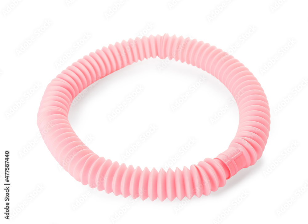 白色背景下由粉色流行管制成的圆圈