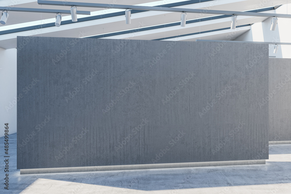 简单的混凝土展厅内部，墙上有空的实体模型，阳光充足。3D渲染