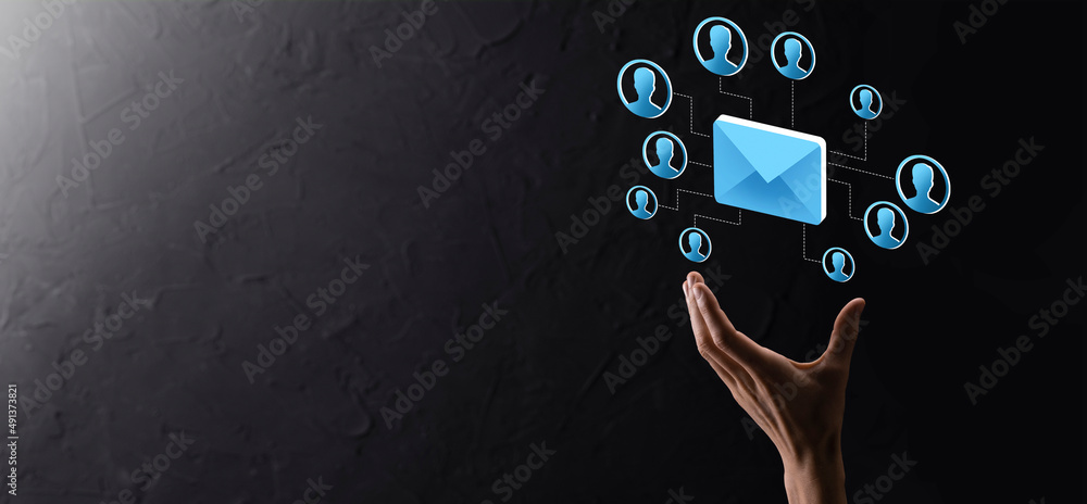 电子邮件和用户图标，标志，符号营销或时事通讯概念，图表。发送电子邮件。批量邮件。Ema
