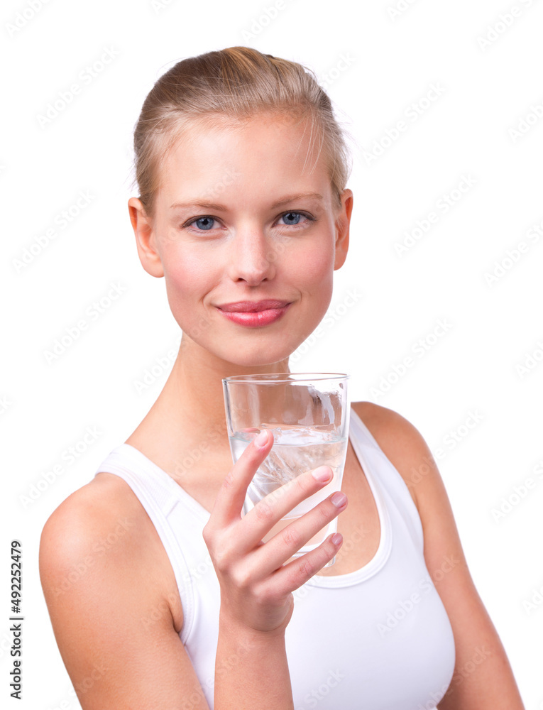 健康补水选项。一位戴着隔离水的年轻美女的肖像