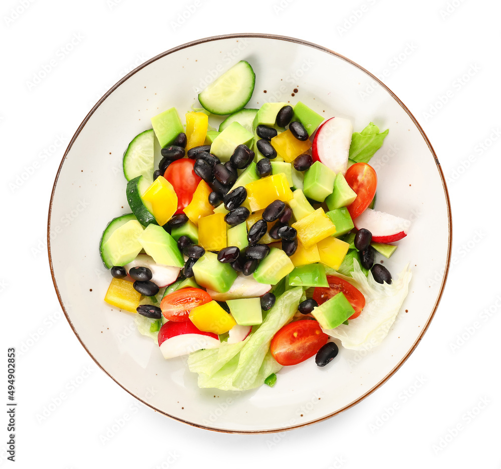 一盘美味的墨西哥蔬菜沙拉，白底黑豆和萝卜