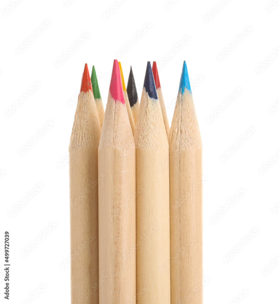 隔离在白色背景上的彩色铅笔，特写