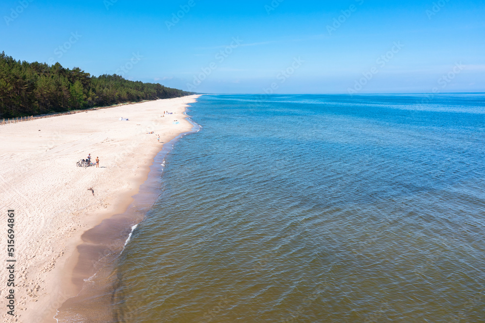 波兰什图托沃波罗的海夏季海滩景观