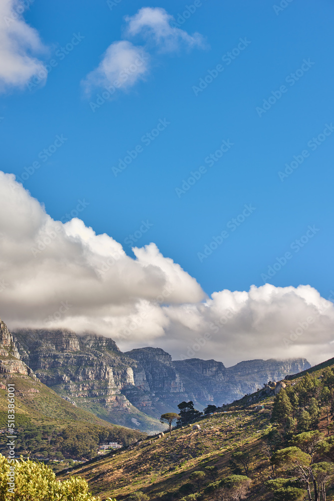 南非开普敦12使徒山脉的景观，蓝色的s看起来很美