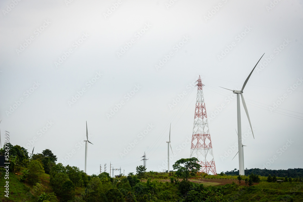 生态电力、风力涡轮机发电、清洁能源、环保理念。