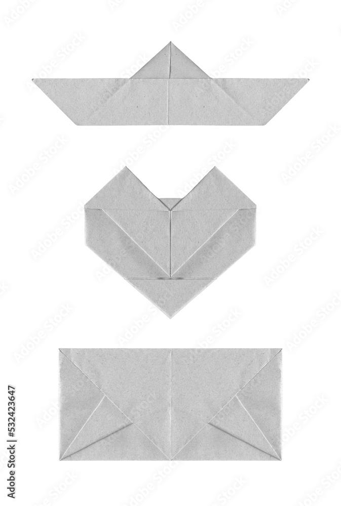 折纸船，透明背景上的心形和信封，隔离，png文件