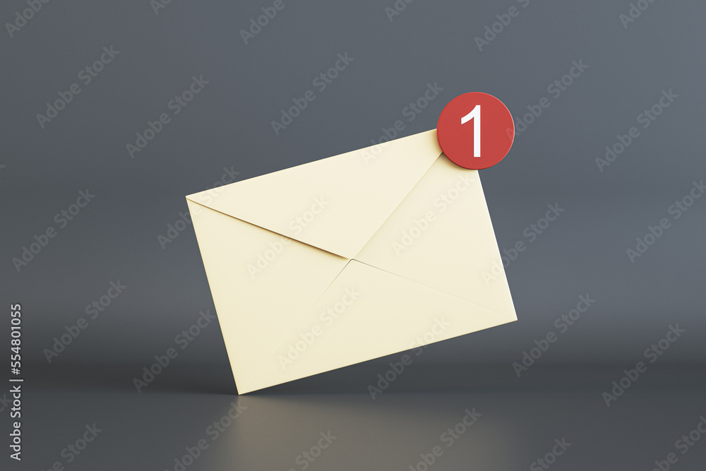 新闻稿或消息概念，正面视图装在米色电子邮件纸质信封上，白色单位为红色c