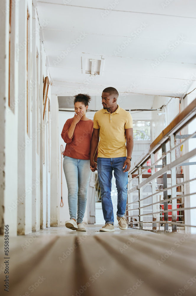 黑人夫妇，未来发展中的房屋检查或翻新项目，家庭住宅或愿景。Co
